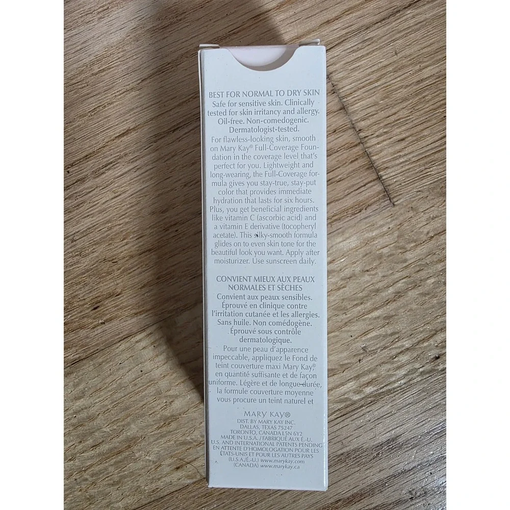 Mary Kay Full Coverage Foundation Beige 305 - Gray Cap # 366900 NIB